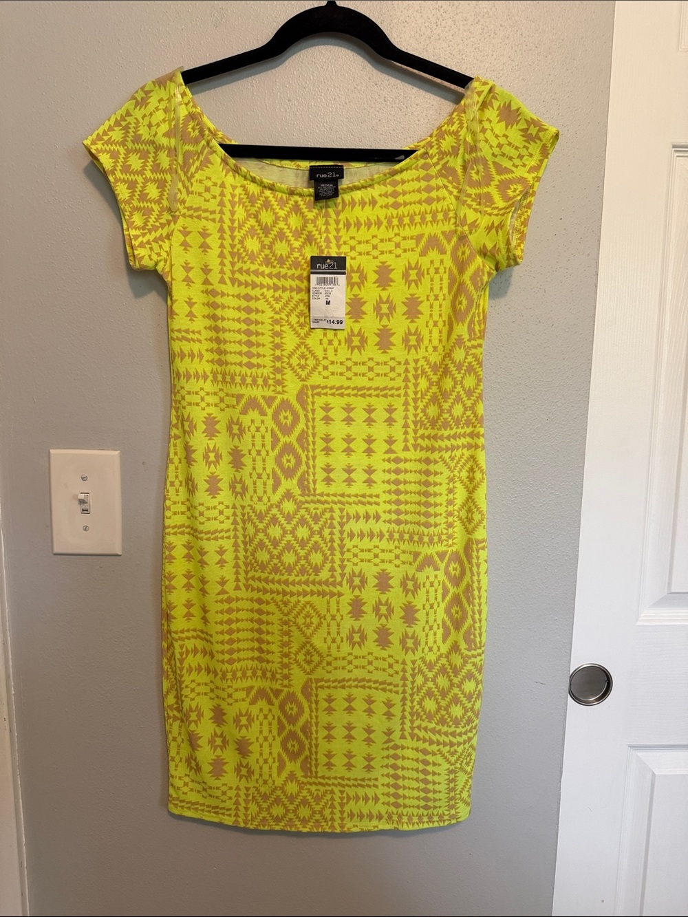 Rue21 Neon Yellow Aztec Cap-Sleeve Bodycon Dress